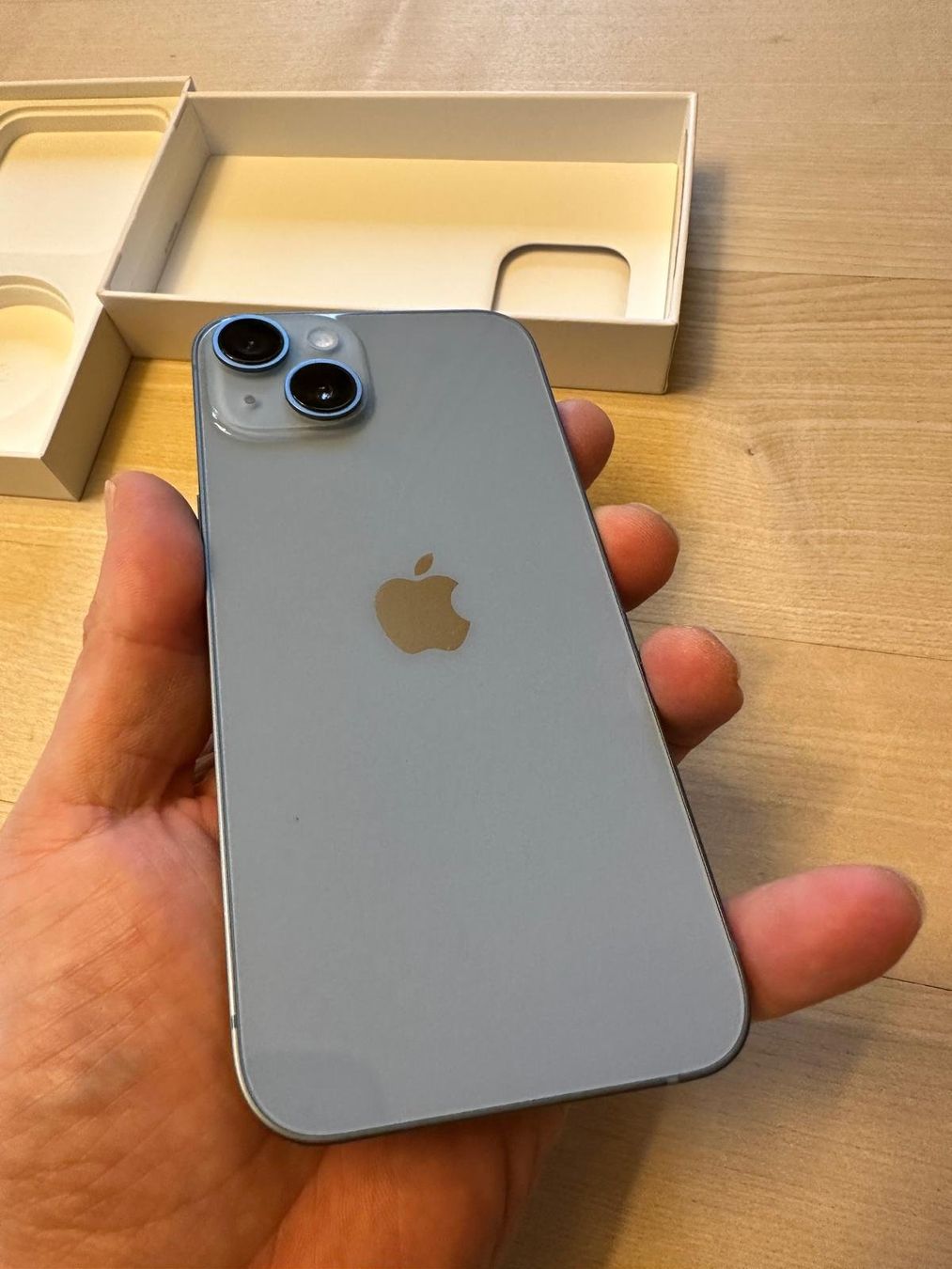 Apple Portables: iPhone 14 (256GB; blau) – D'occasion à Trimbach par manuello13 5