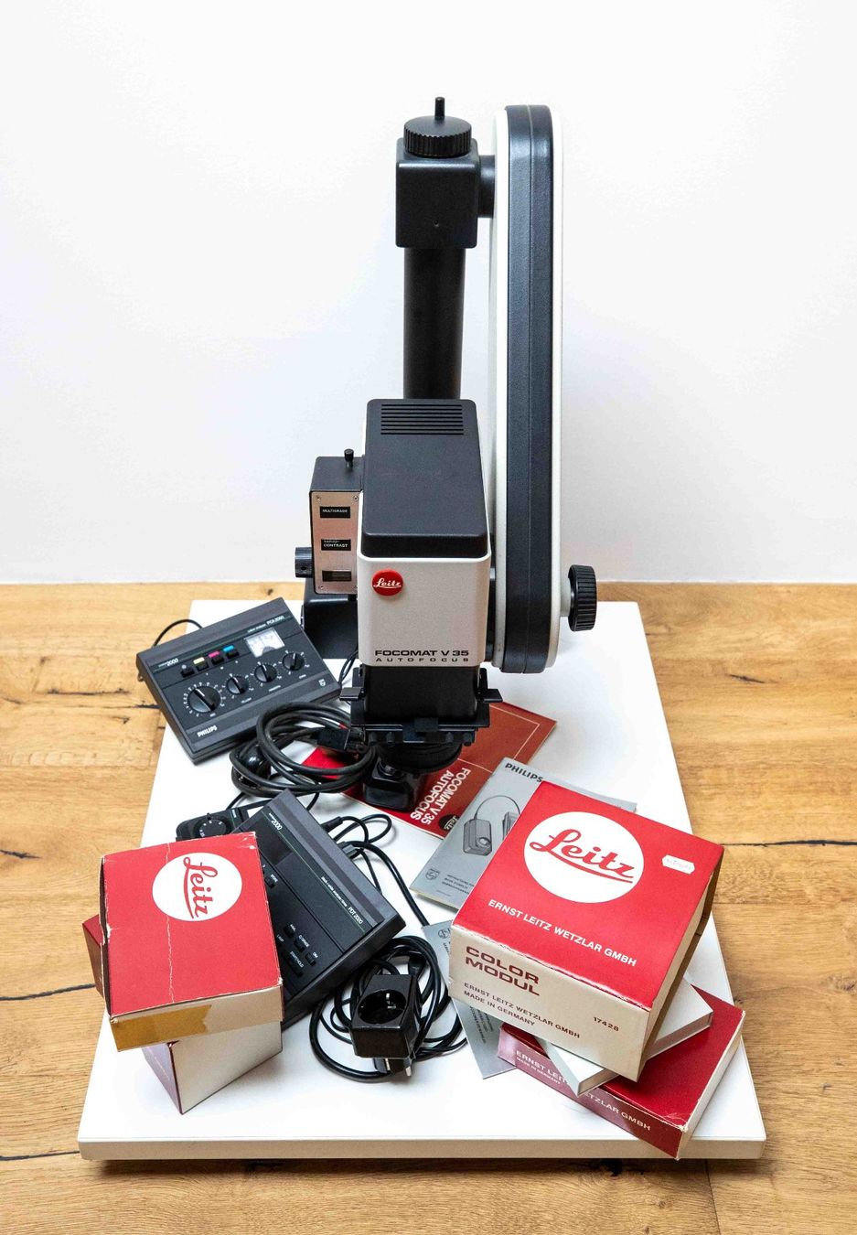 Leitz Labor & Dunkelkammer: Leitz Focomat V35 Autofocus Vergrösserer – Gebraucht aus Chambésy von andreas.fiebig