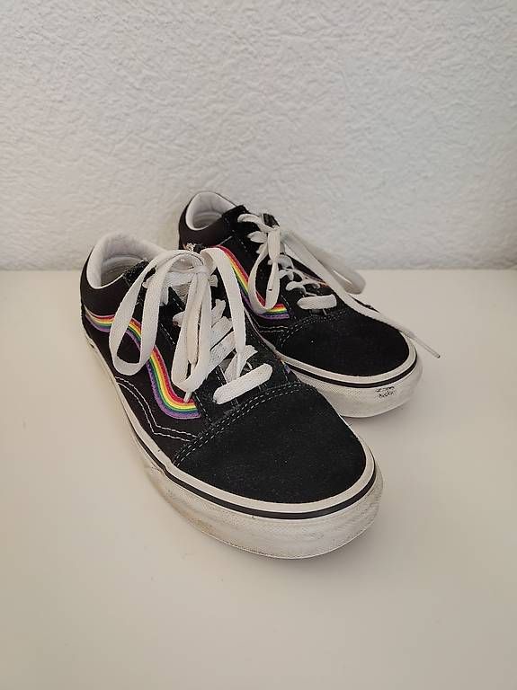 Damenschuhe: VANS Old Skool Rainbow  Schwarz  Gr. 36.5 – Gebraucht aus Schüpfheim von ele_sk2m