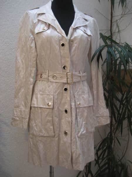 Cappotti: Manteau Tuzzi taille 36-38, neuf – Nuovo e nell'imballaggio originale da Delémont venduto da marryb