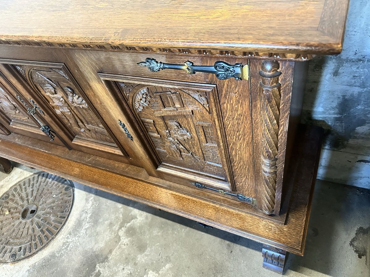 Credenze: Antique Sideboard carved wood 4 doors usable condition – Usato da Spiegel b. Bern venduto da phu_bdy9 4