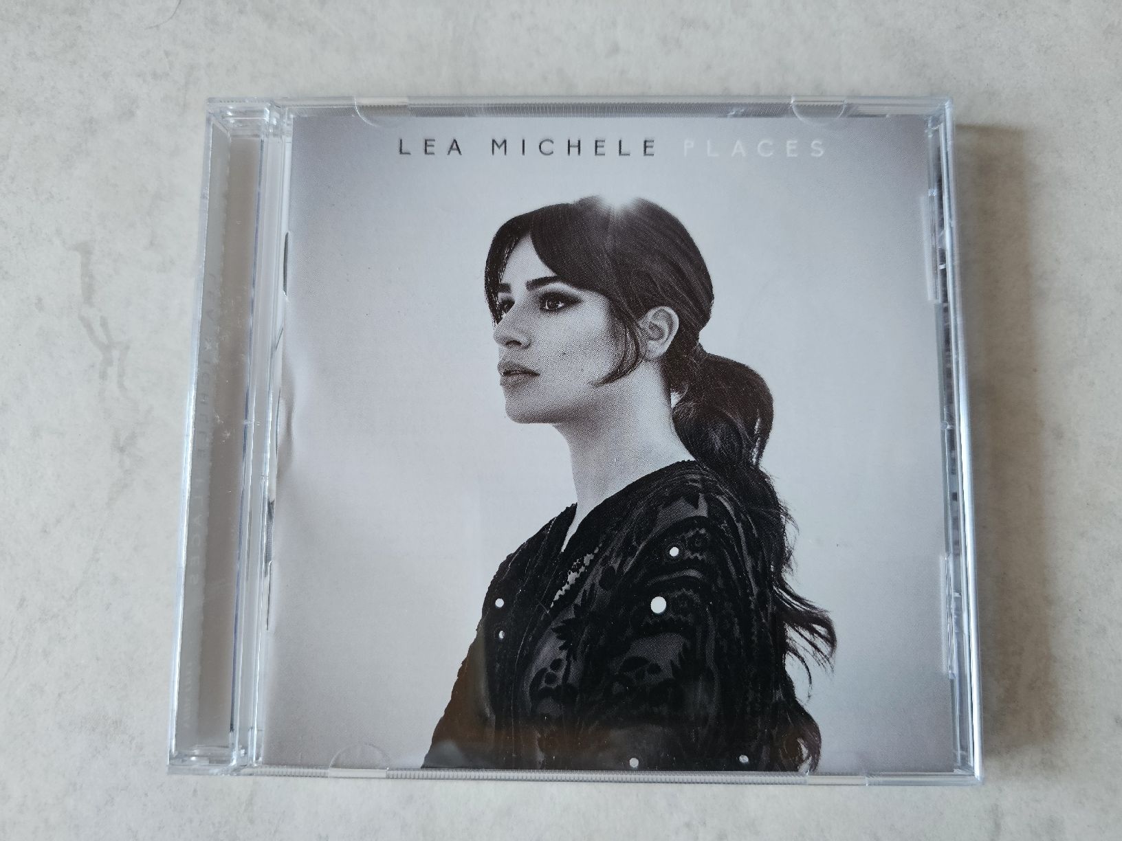 CDs: Lea Michele  -  Places  – Gebraucht aus Schneisingen von backstore24