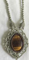 Collier macramé œil de tigre pierre naturelle