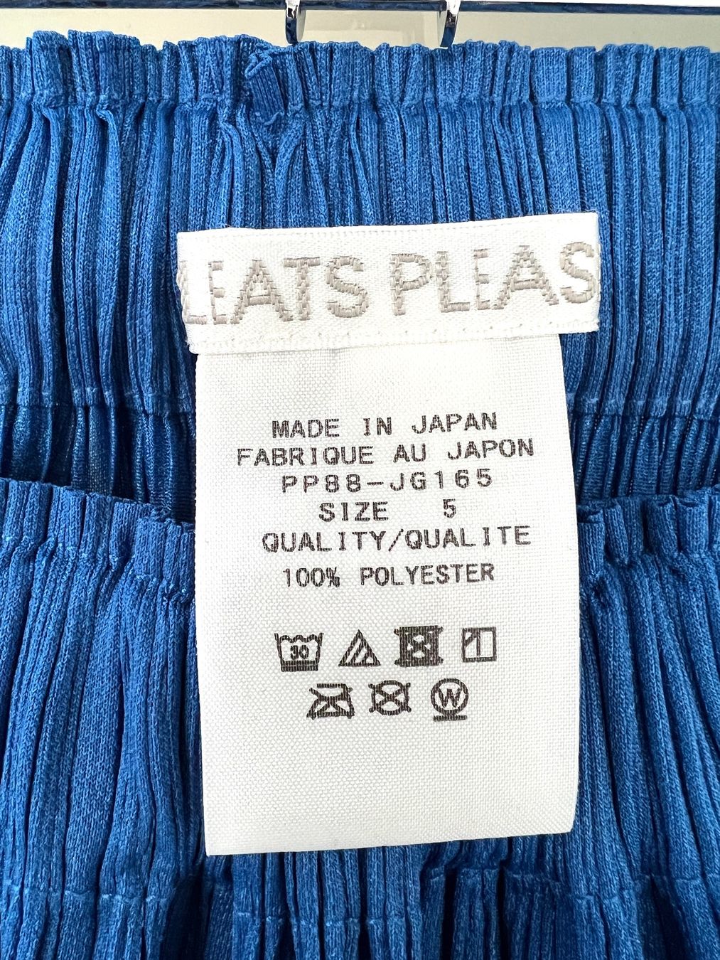 Issey Miyake Gonne: Maxi Rock von Miyake Gr. 5 – Usato da Binningen venduto da criss-cross 4
