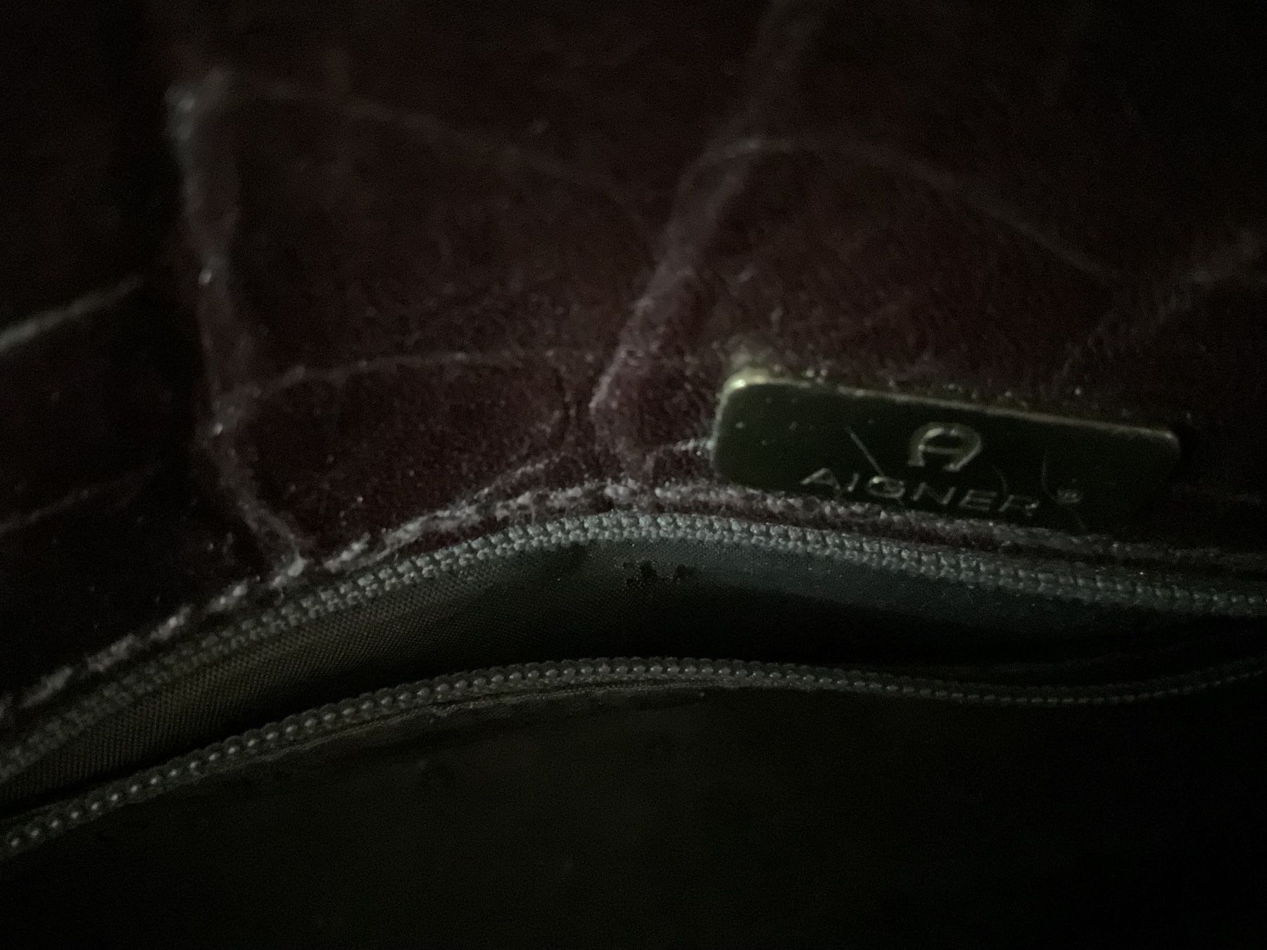 Taschen für Damen: Eigner Tasche Original – Gebraucht aus Zürich von ves_w6wl 2
