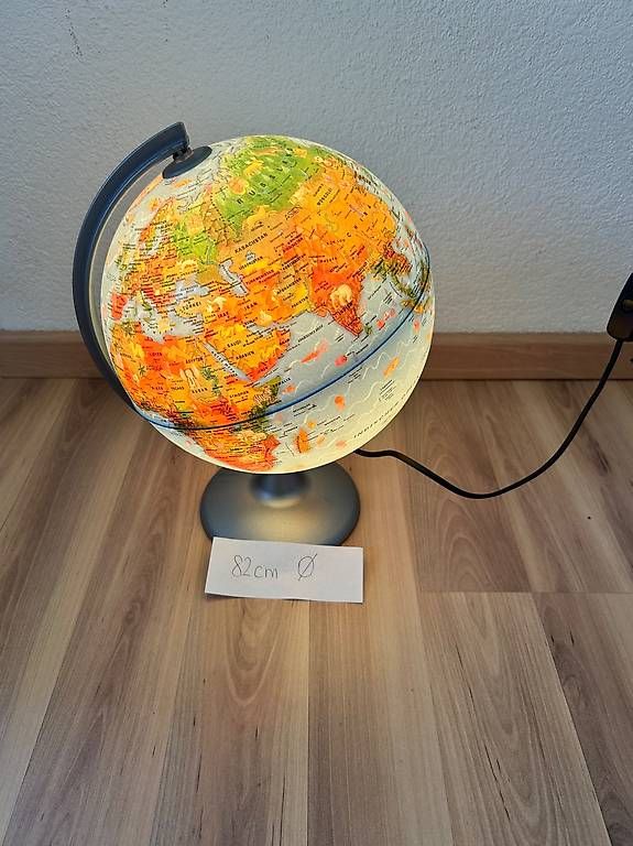 Altro in Decorazioni & Accessori: Beleuchteter Globus, Durchmesser 82 cm – Nuovo e nell'imballaggio originale da Oftringen venduto da Solima 1