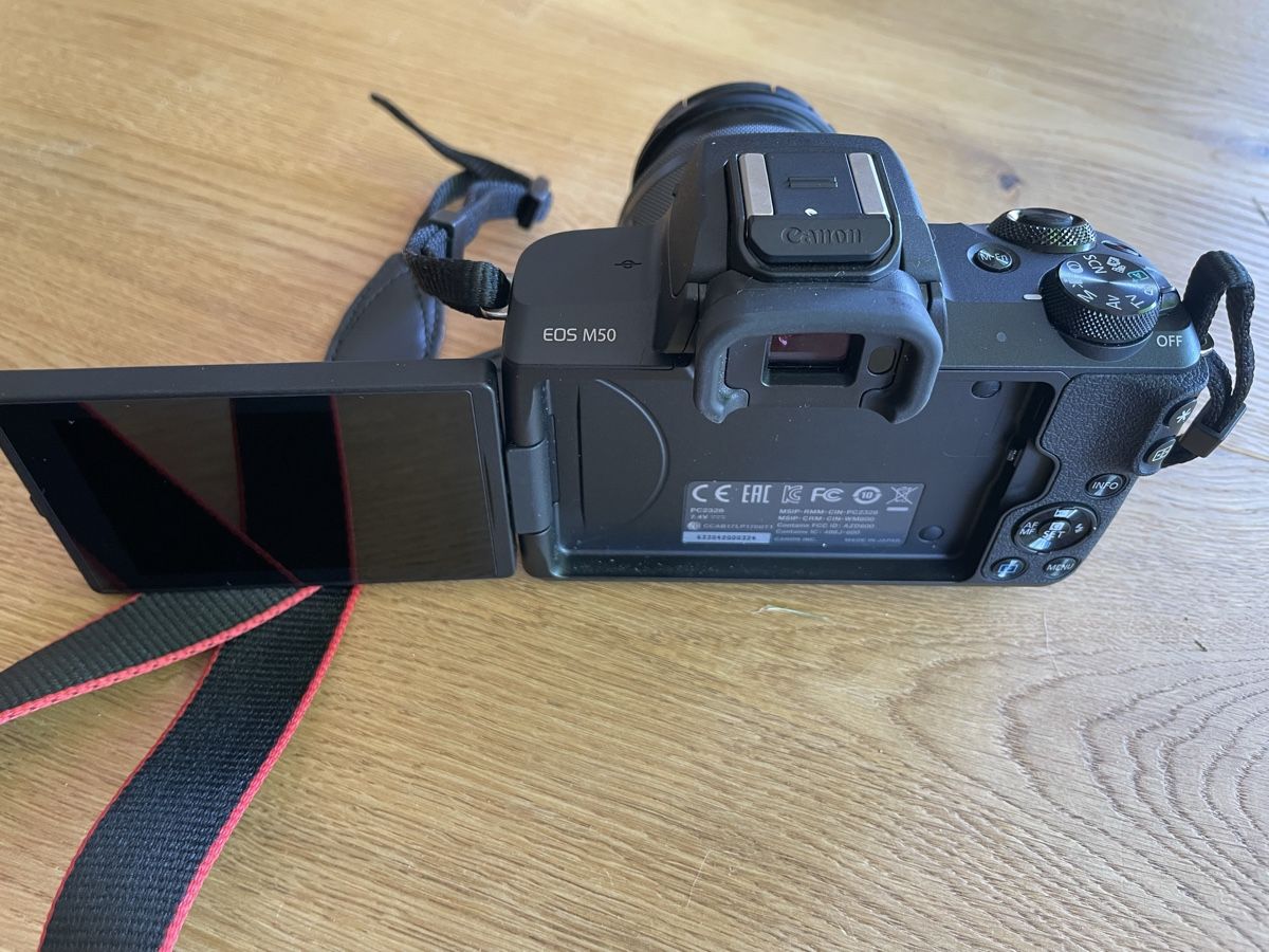 Canon Fotocamera: Canon EOS M50 Kit 15-45mm IS STM + Tasche – Usato da Winterthur venduto da sarah_roder 8