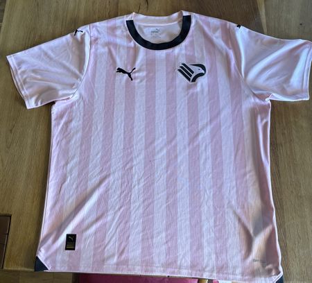 Puma Palermo Fussball Trikot Grösse XL mit Fleck