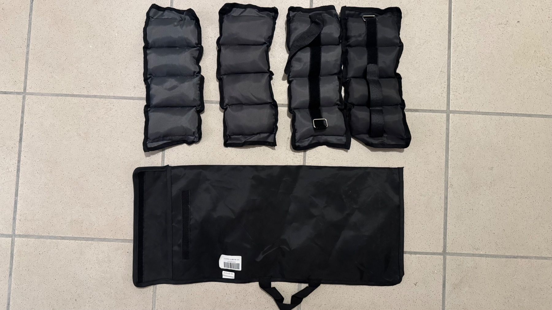 Hometrainer: Set pesi per caviglie e polsi, 4 pezzi, – Usato da Monte Carasso venduto da Ely67
