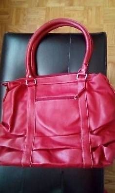 Sacs femmes: Sac à main rouge – D'occasion à Icogne par Juka 2