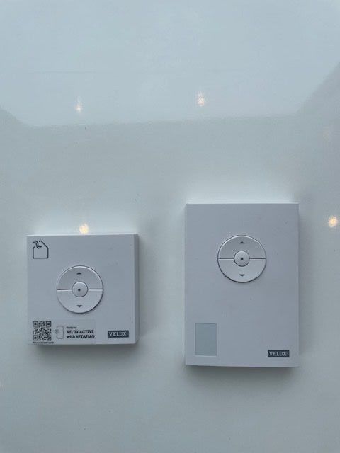 Telecomandi: Velux Fernbedienungen – Usato da Lachen SZ venduto da Claude6 2