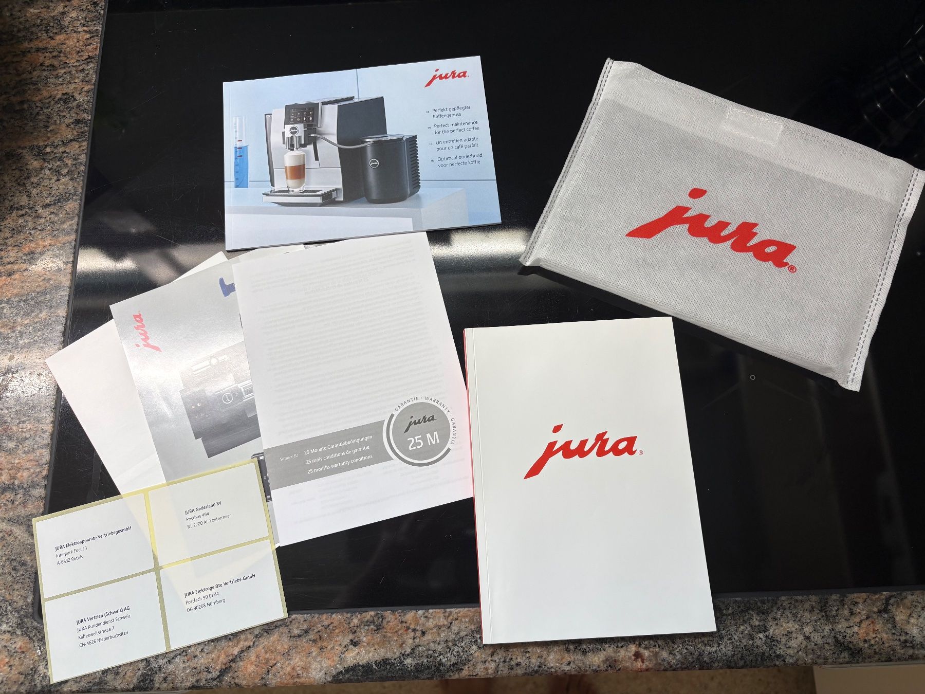 Jura Machines à café & Machines à expresso: Jura ENA8 Kaffeemaschine – D'occasion à Hombrechtikon par ClaudiaDiamond 1