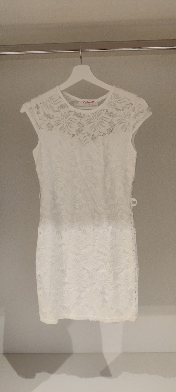 Vestiti: Weisses Mini Spitzenkleid – Usato da Schübelbach venduto da ali_mgs8