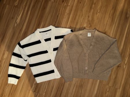 2 Damen Strickjacken – Größe S (Set)
