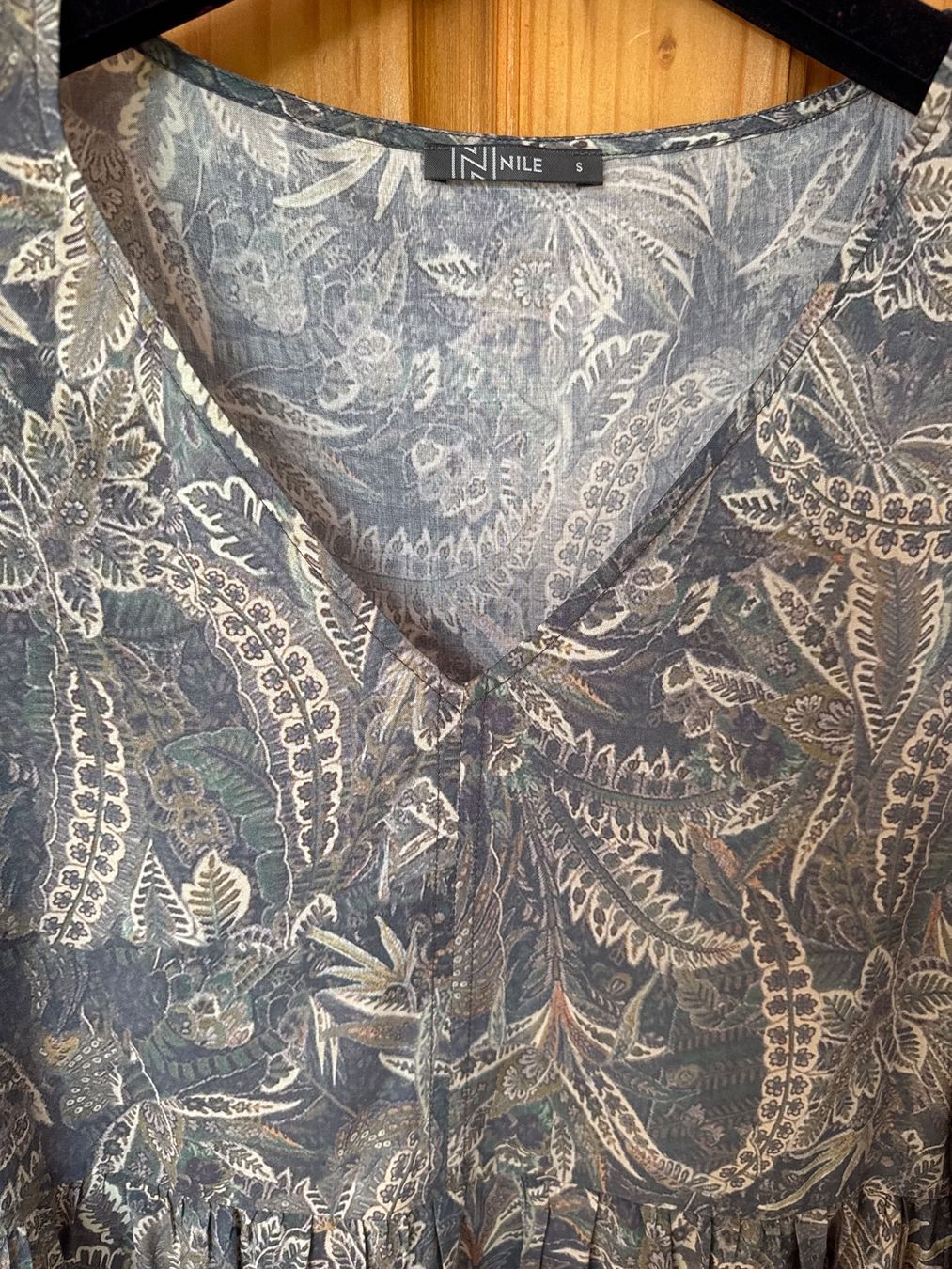 Nile Vestiti: kleid nile – Nuovo (secondo la descrizione) da gurzelen venduto da malu04 1