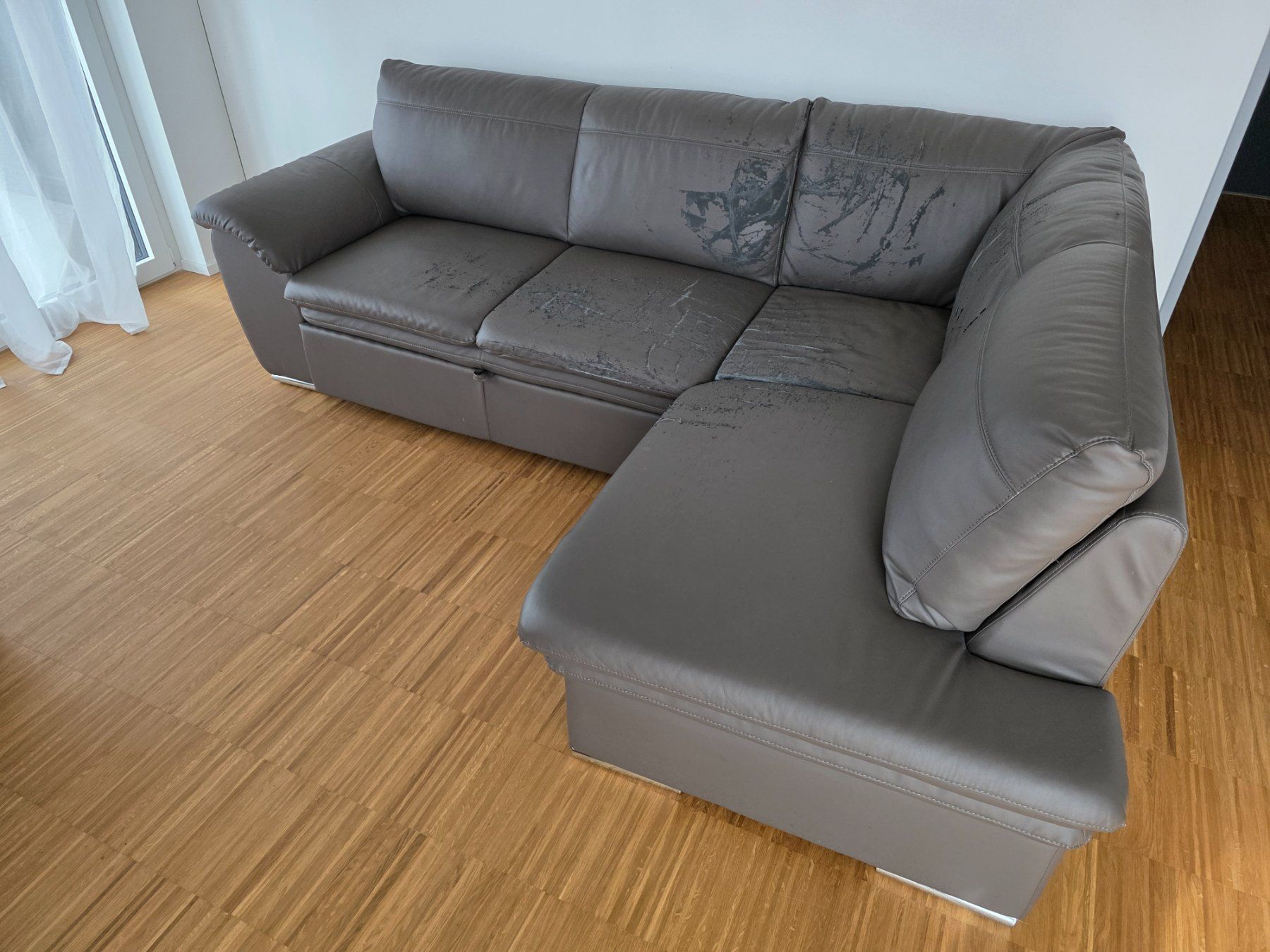 Divani: "Ecksofa Kunstleder grau mit Schlaffunktion & Bettkasten – Usato da Zürich venduto da val_5nlg 3