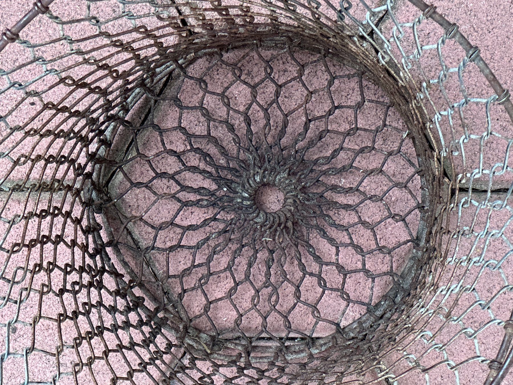 Sonstige Antiquitäten & Kunst: Antik Drahtkorb Obstkorb Korb – Gebraucht aus Flüelen von Amazona03 8