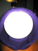 Kapuzenmütze "Mütze und Schal in Einem" violett