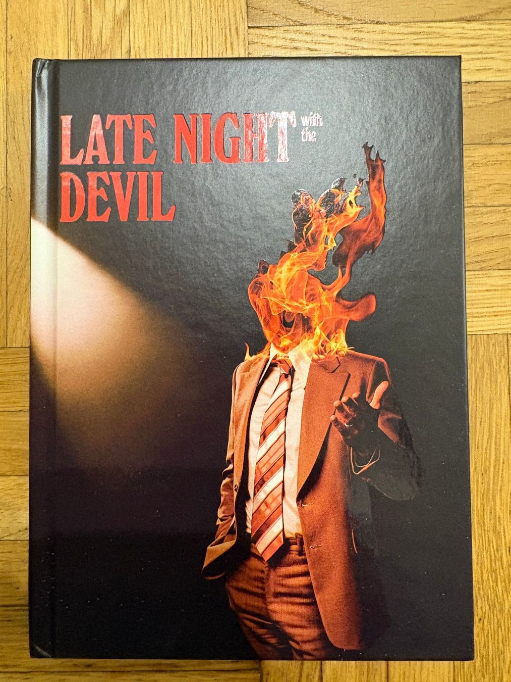 Tutti i DVDs: Late Night with the Devil - Mediabook - 4K UHD + Blu-ray – Usato da Zürich venduto da Malcom 5