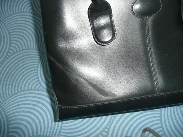 Borse da donna: Tasche in schwarz Leder – Usato da Zug venduto da falama 4
