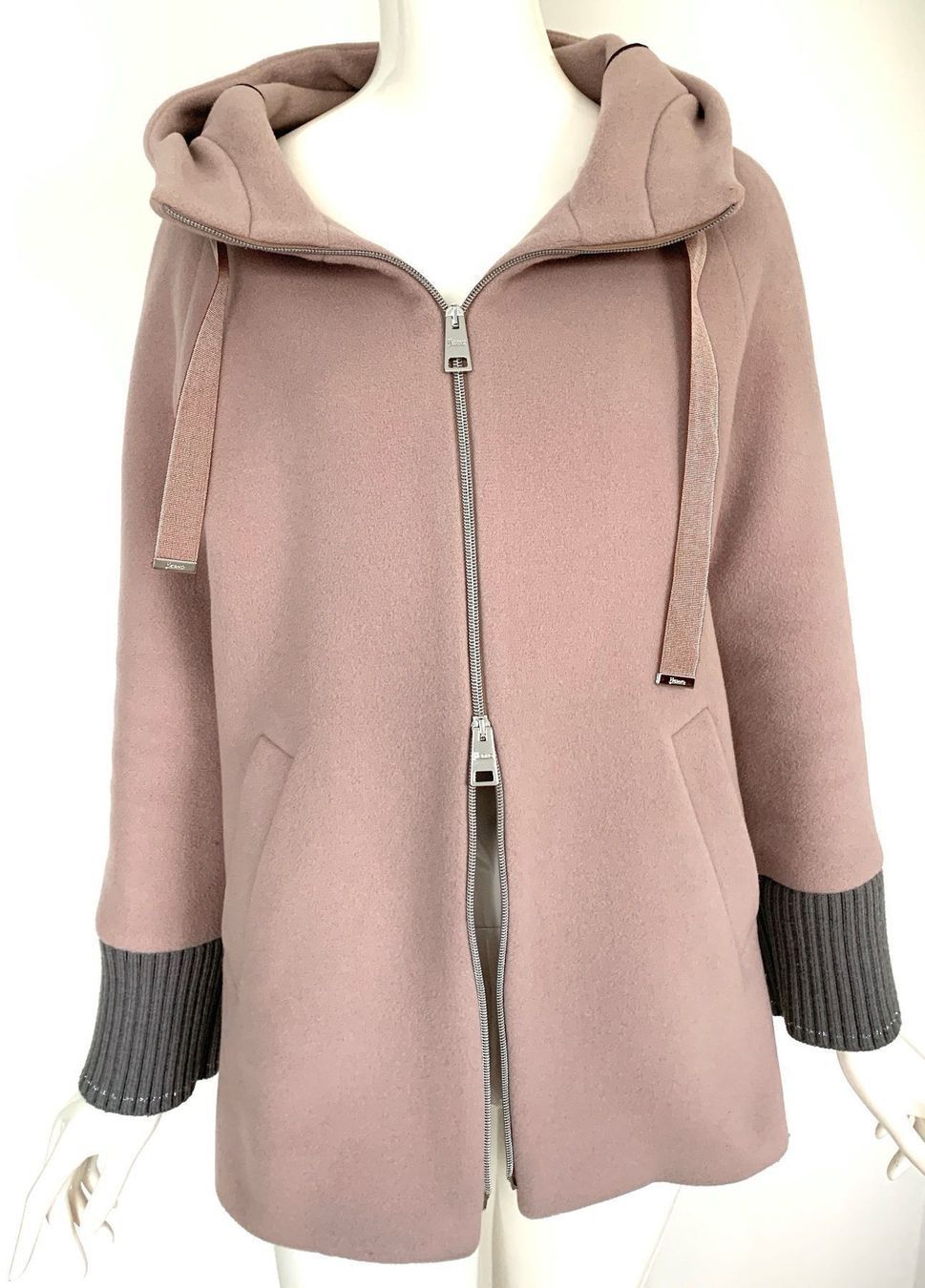 Herno Giacche: HERNO Wolljacke mit Kapuze - EU 38 – Usato da Bottmingen venduto da Merkur_Basel 1