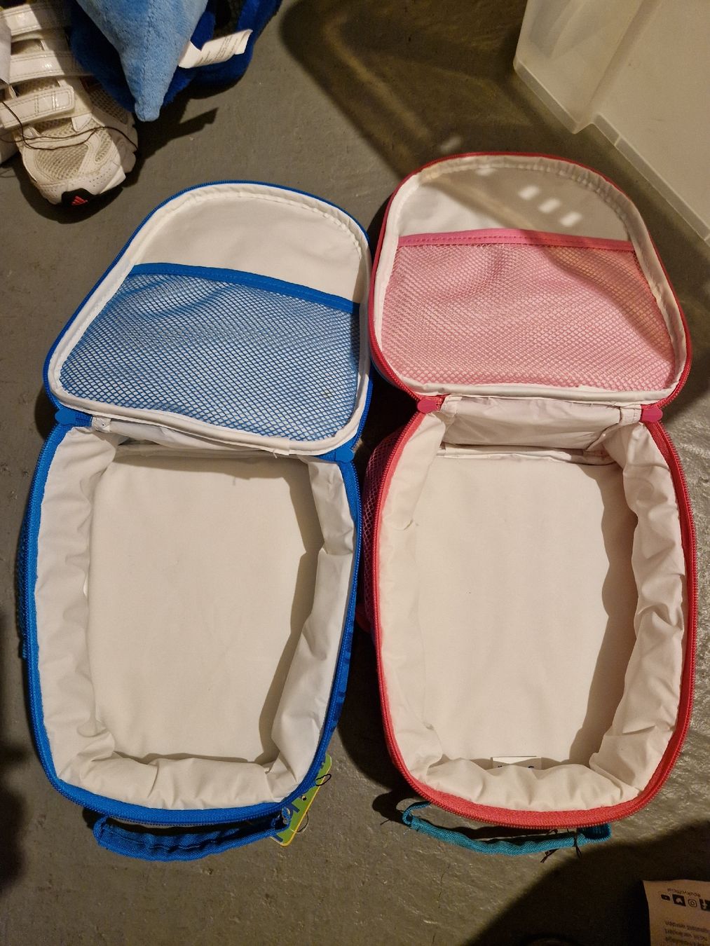 Borse & Zaini: NEU Kinder Kühltaschen  – Nuovo e nell'imballaggio originale da Wimmis venduto da traubenq 2