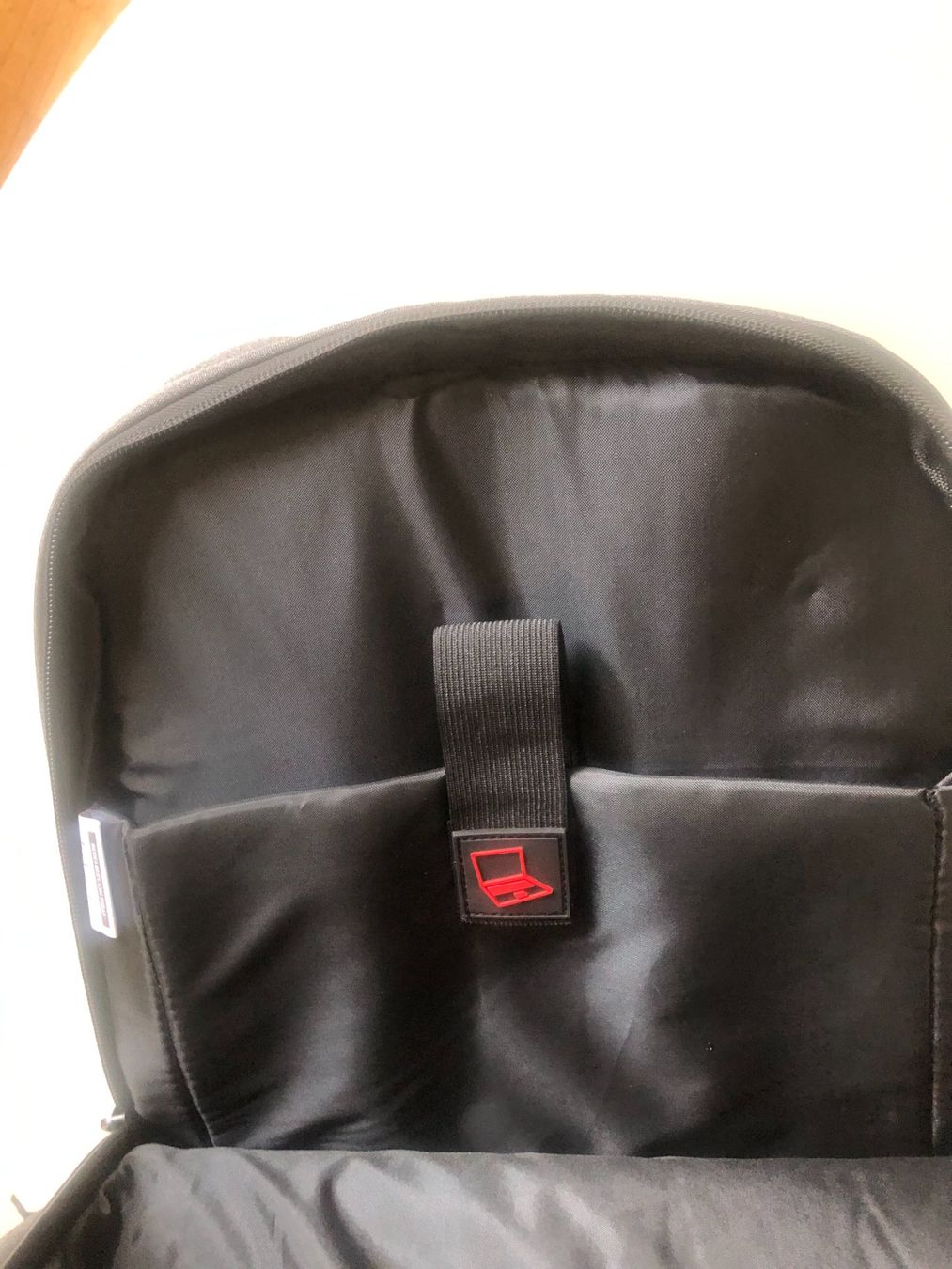 Zaini: Rucksack für Laptop mit Ladekabel – Nuovo (secondo la descrizione) da Bassersdorf venduto da sammelfloh 6