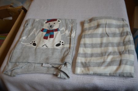 TAILLE 104-110 - PIJAMA NEU