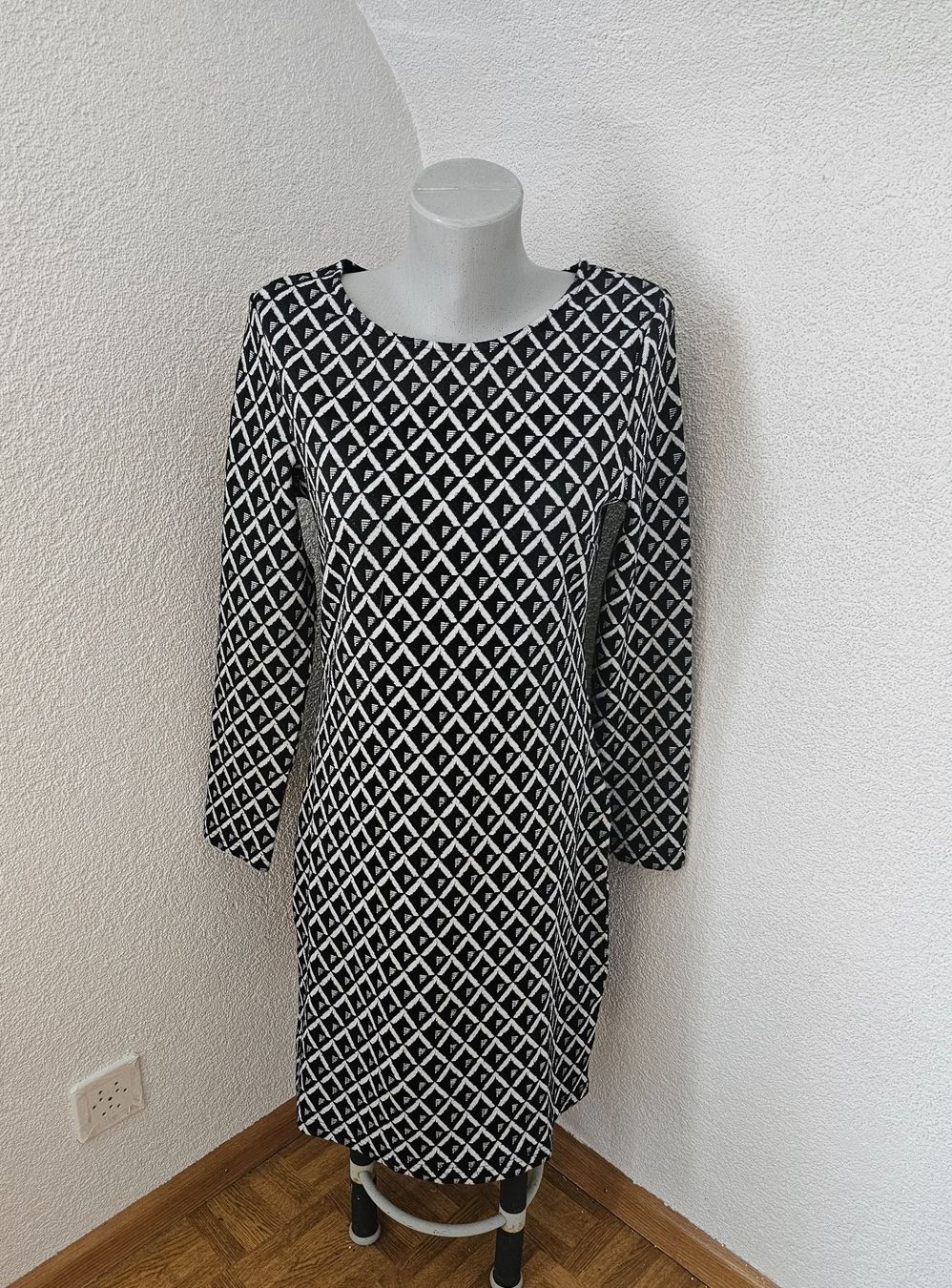 Kleider: cooles Business Kleid gemustert Gr. M neuw. – Neu (gemäss Beschreibung) aus Füllinsdorf von Sunnebliemli7 1