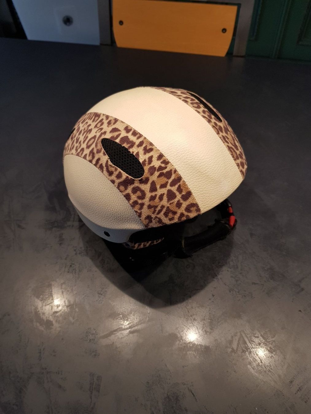 Caschi: Damen Skihelm – Usato da Rümlang venduto da Turrin