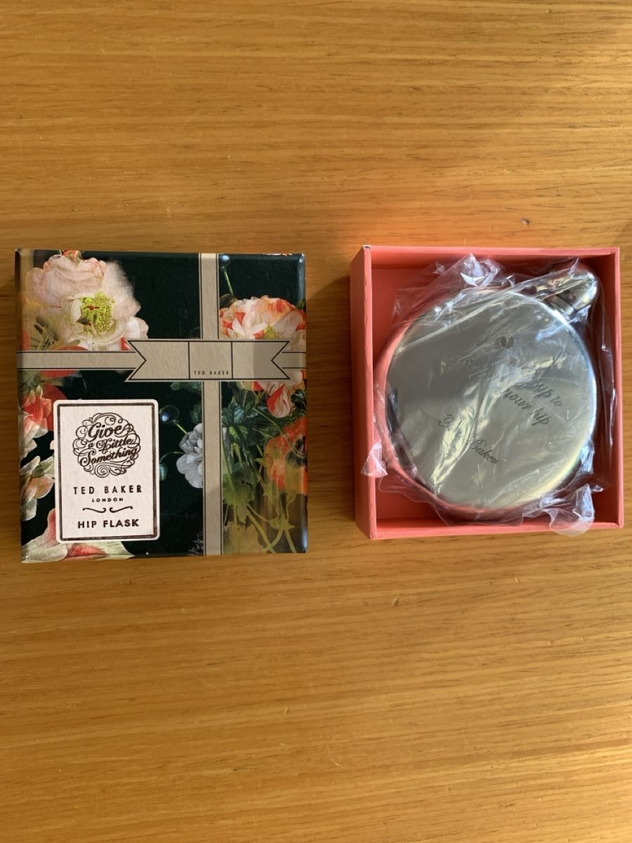 Altro: Ted Baker Hip Flask – Nuovo e nell'imballaggio originale da Zürich venduto da Dabro