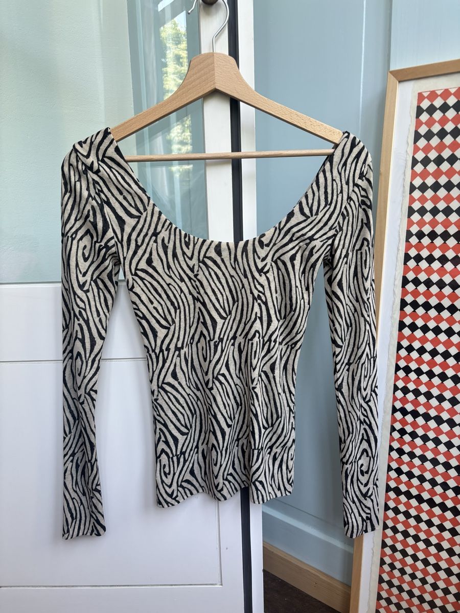 Nanushka Tops: Nanushka Top Gr. S Zebra Muster – Gebraucht aus Bern von emski 1