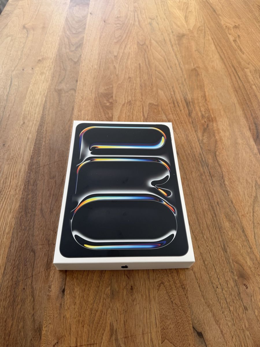 Apple Tablettes PC: iPad Pro 11'' M5 256GB Wifi Space Gray  – Neuf avec emballage d'origine à Wettswil par marco_manuel