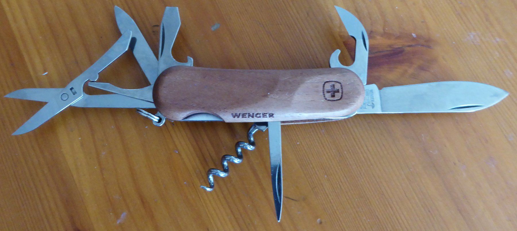 Wenger Coltelli tascabile: Wenger Sackmesser Evo Wood 14 – Nuovo (secondo la descrizione) da Gossau SG venduto da tenerife11