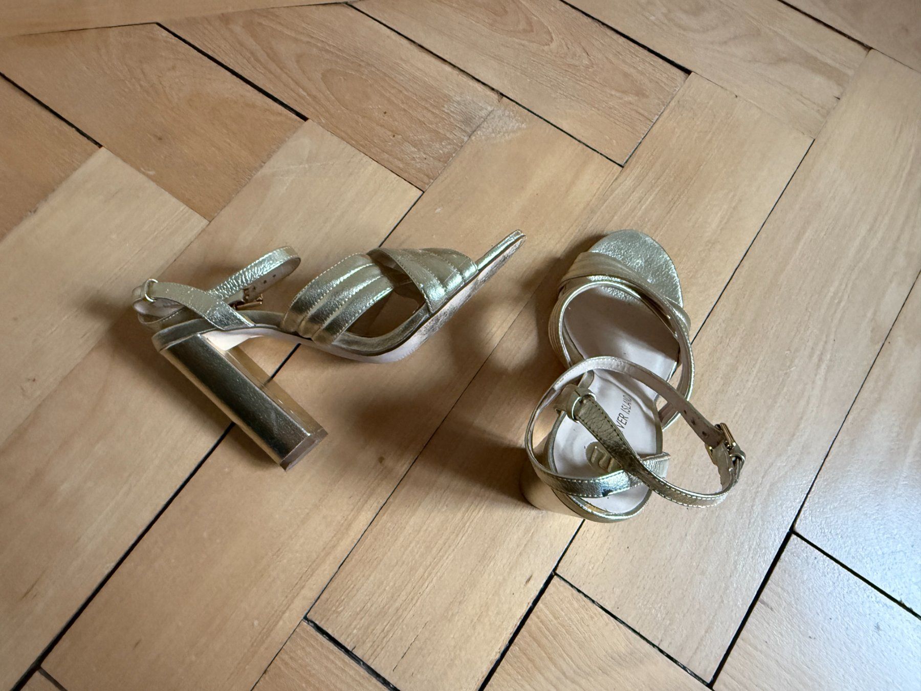 Damenschuhe: RIVER ISLAND - Sandale golden 39 – Gebraucht aus Zürich von Diazaio 3