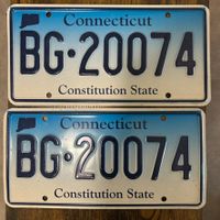 🇺🇸 2x Paar U.S. Autoschild, Connecticut BG·20074 -ORIGINAL