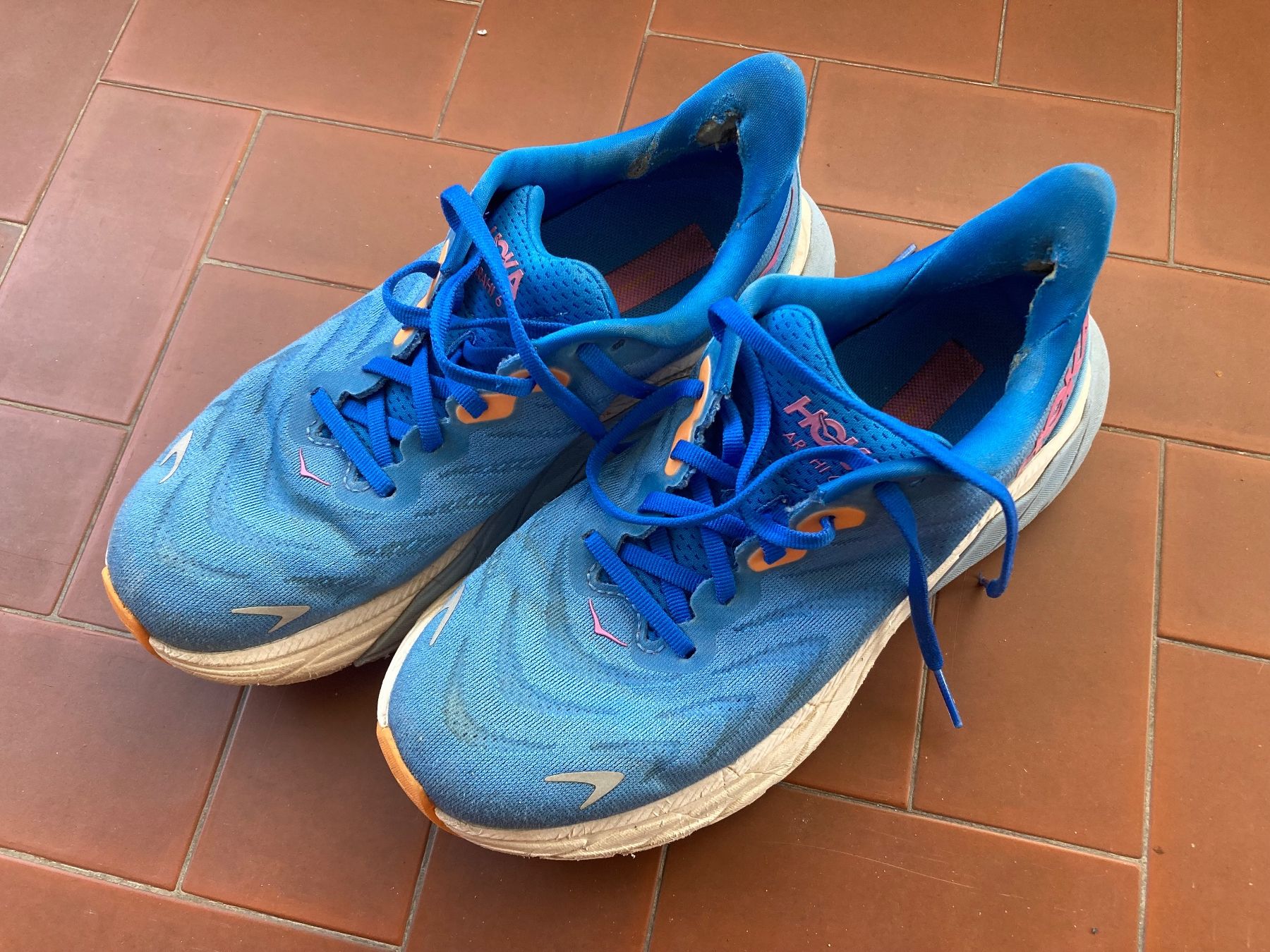 Scarpe da donna: HOKA W ARAHI 6 GR.40 – Usato da Solduno venduto da Elisabetta70 6