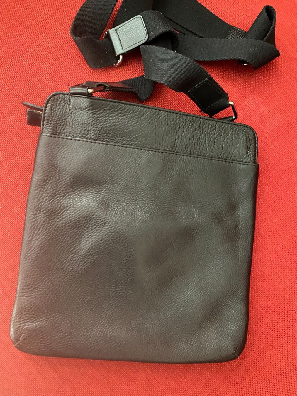 Bruno Banani Borse da donna: Schultertasche - Leder - 1 Innen- + 2 Aussenfächer mit Reis- – Usato da Niederrohrdorf venduto da park5 1