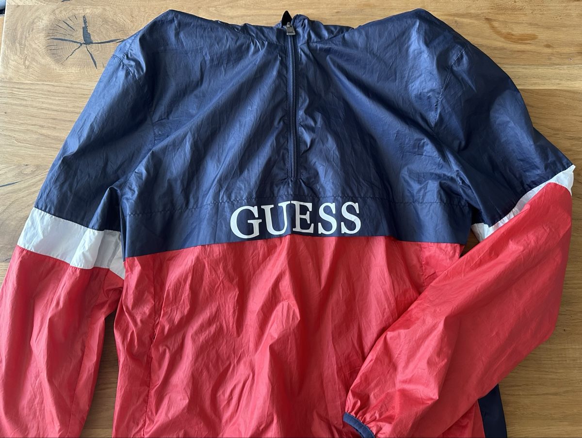 Guess Jacken: Windbreaker Guess, Grösse M  – Gebraucht aus Luzern von vera_xo 1