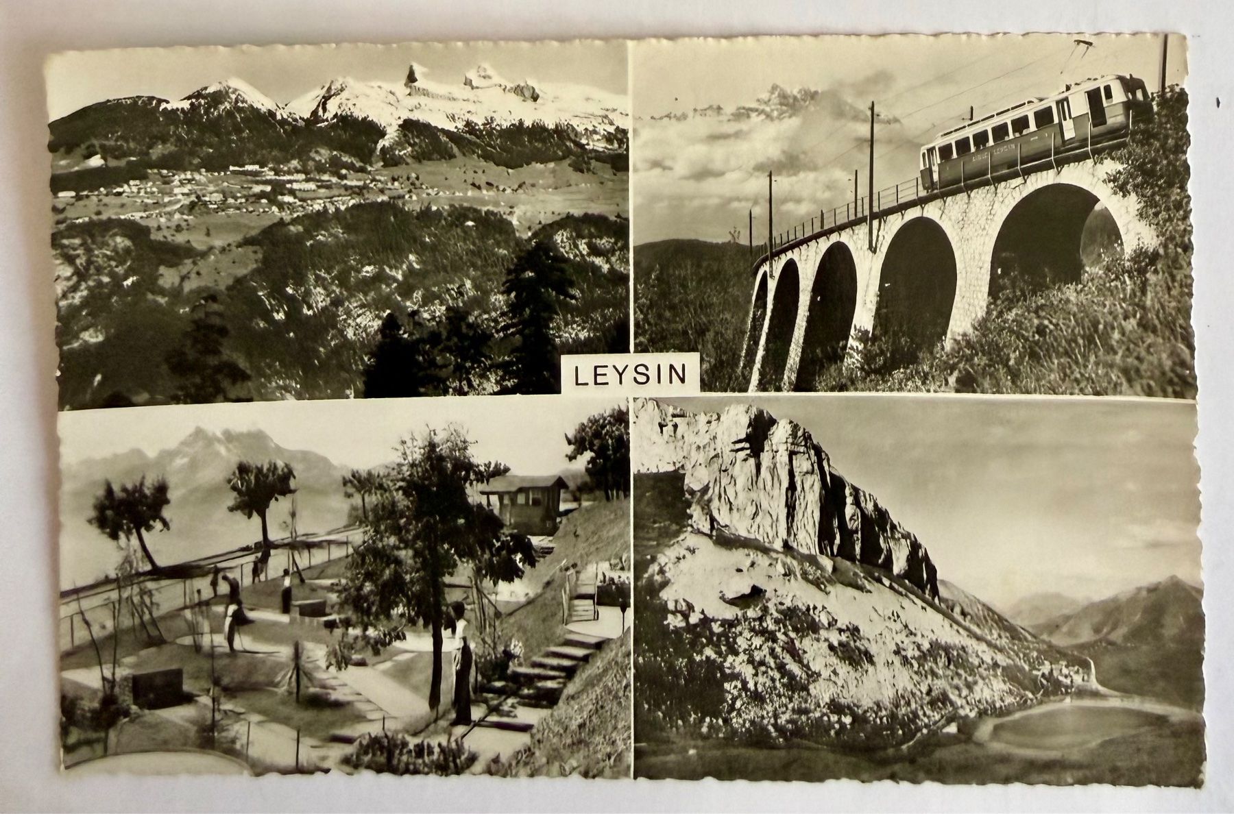 Ansichtskarten: Leysin - Multivue - Train – Gebraucht aus Lutry von Ediego
