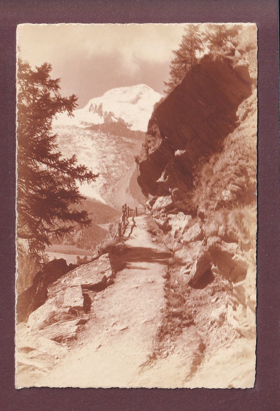 Cartes postales: Kapellenweg bei SAAS-FEE - Alphubel - E. Gyger – D'occasion à Pully par nicecards