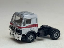 VE1- Herpa Mercedes  Zugmaschine silbern
