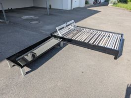 Bettgestell mit Lattenrost schwarz glanz Längsbett