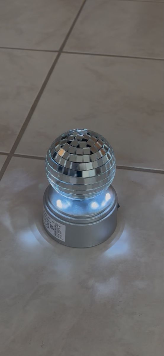 Lampen: Mini Tischdiscokugel – Gebraucht aus Zufikon von eskilt