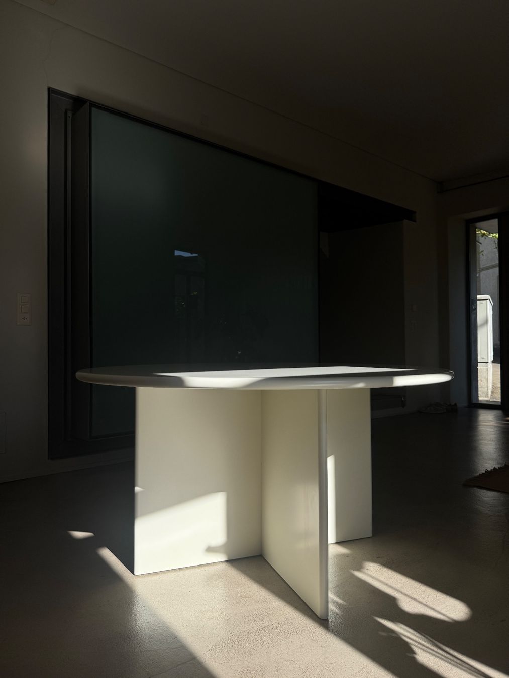 Tavoli: Gustaf Westman Round Table 1400mm – Usato da Bern venduto da Gigigian 2