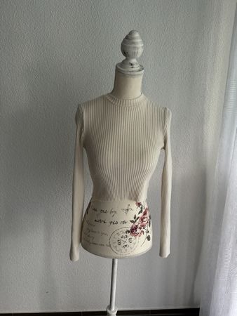 Herbst-Trend: Crop-Pullover, gerippt, beige, Gr. L, Zara