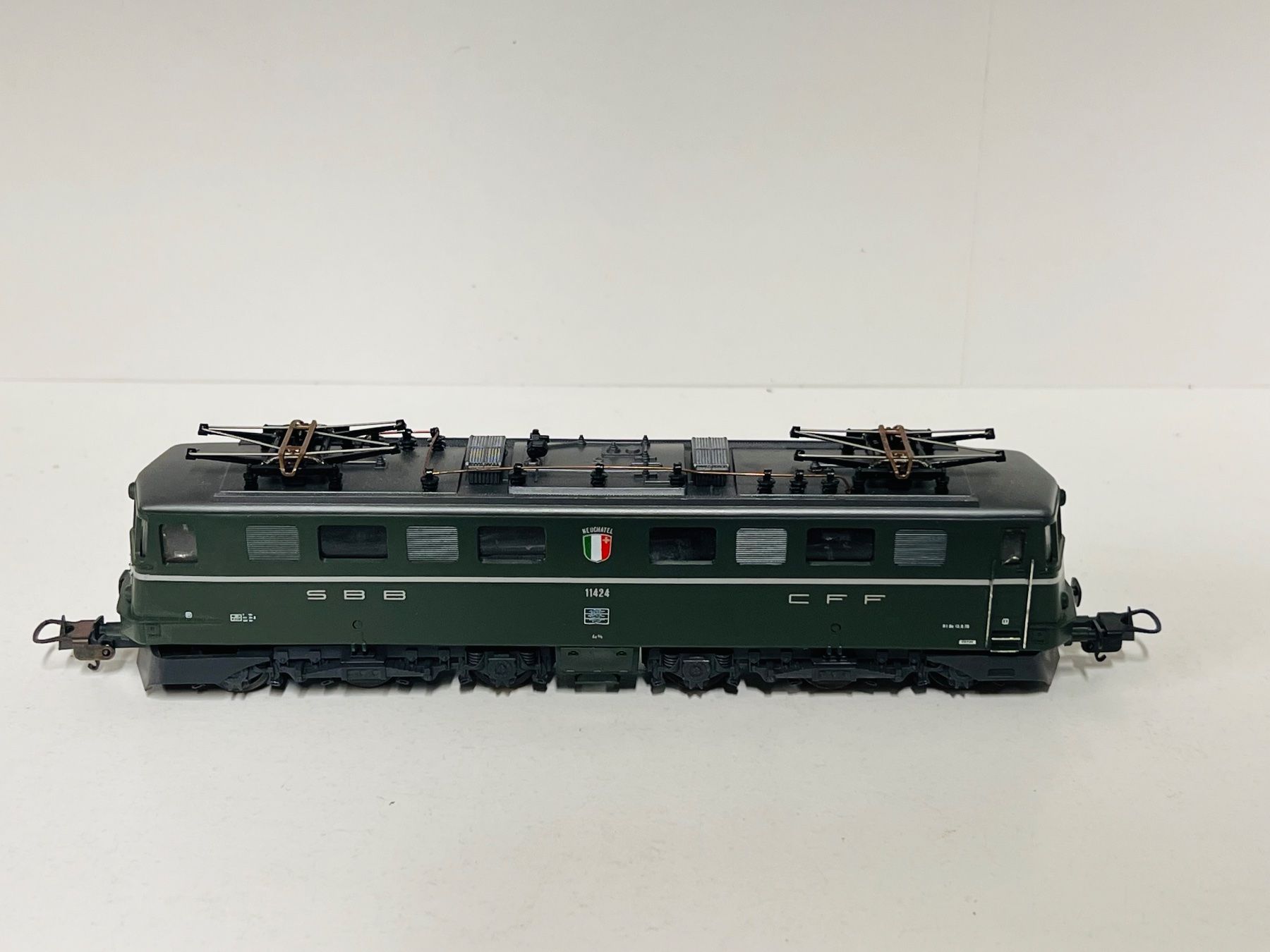 Lima Modellini di ferrovie: Lima H0 SBB Ae 6/6 Neuchatel Digital DC – Usato da Neuenhof venduto da ludovicco 1