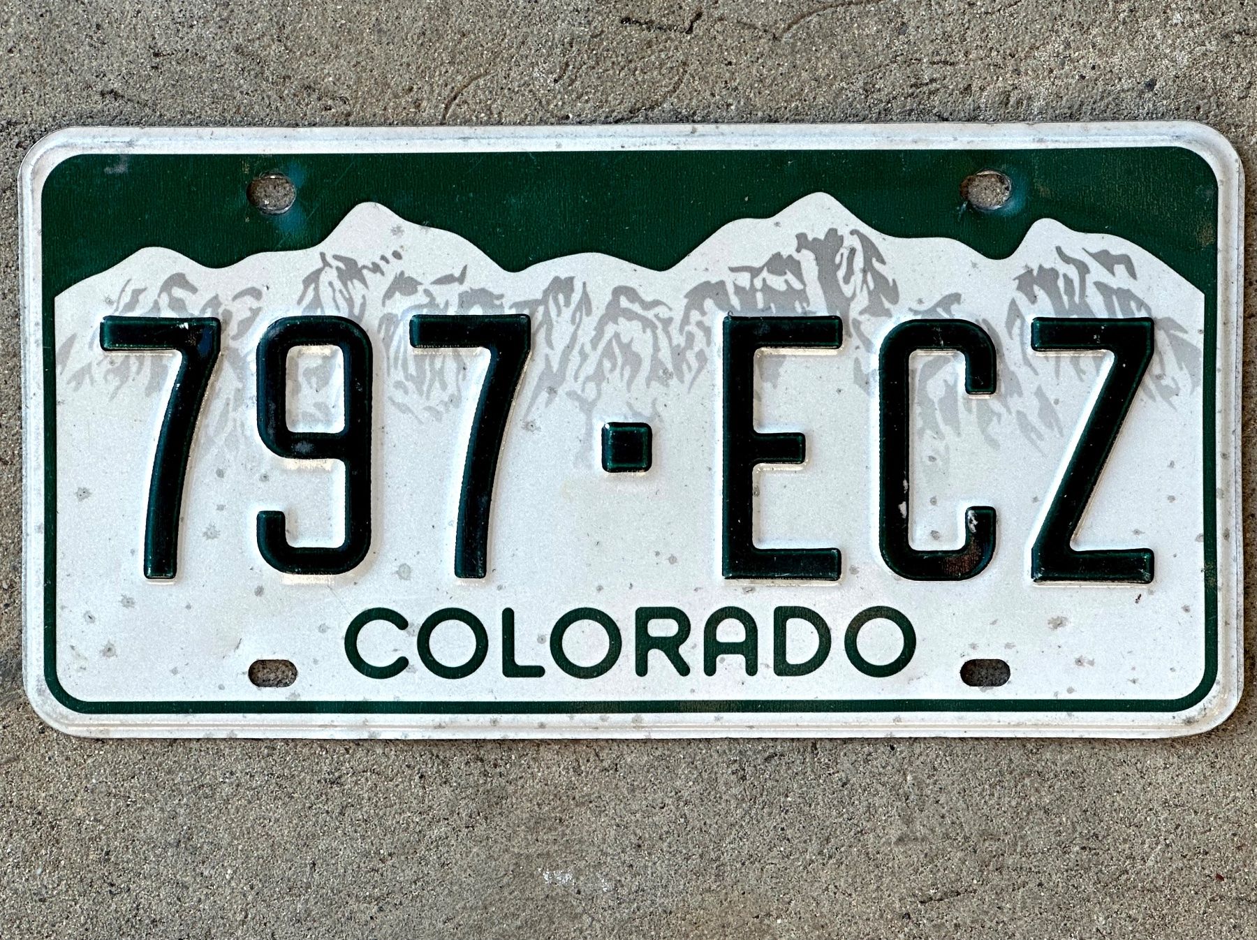 Insegne: Alte Autonummer Amerika Colorado – Usato da Seltisberg venduto da quadartswiss