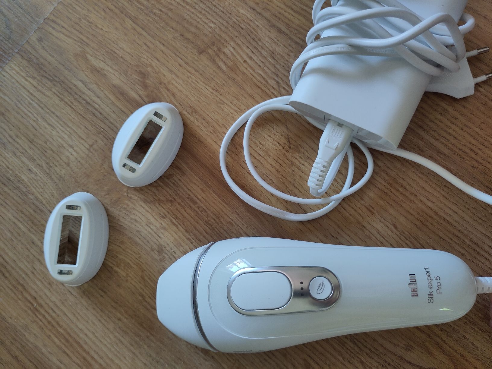 Braun Epilateurs: Brown Silk expert Pro 5 Neuwertig – Neuf (Voir description) à Zürich par jul_ie 1