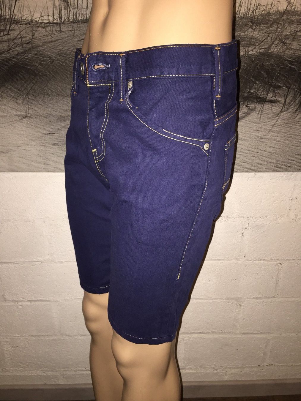 Levi's Jeans: LEVI'S 504 Short en jeans taille / Grosse 29x32 – Usato da Cossonay-ville venduto da Super-Price-Quality 4